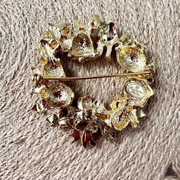 Christopher Radko X Shiny Bright Holiday Christmas Scene Wreath Brooch Pin NIB - Picture 6 of 7